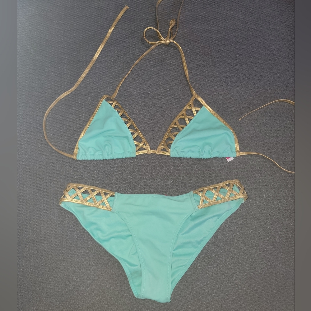 VS bikini
